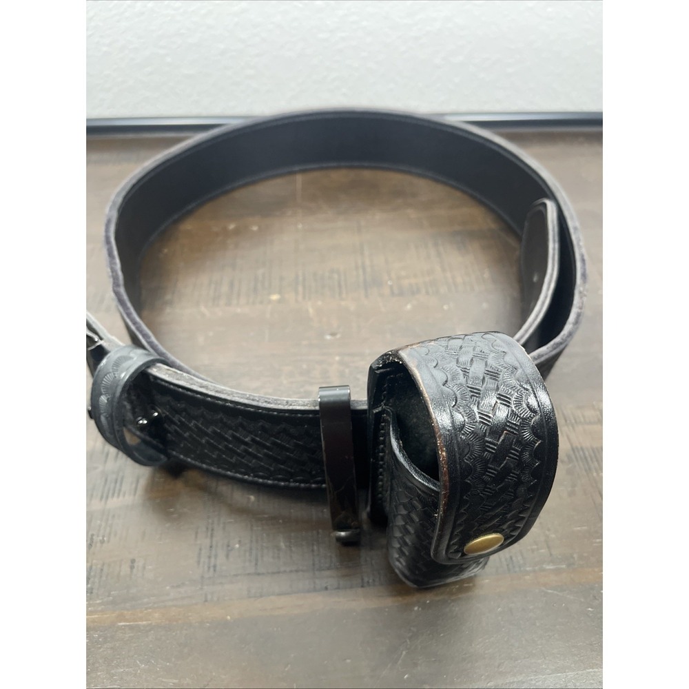 Safariland Mens Black Solid Leather Duty Belt 44 MDL 875 Weave Design